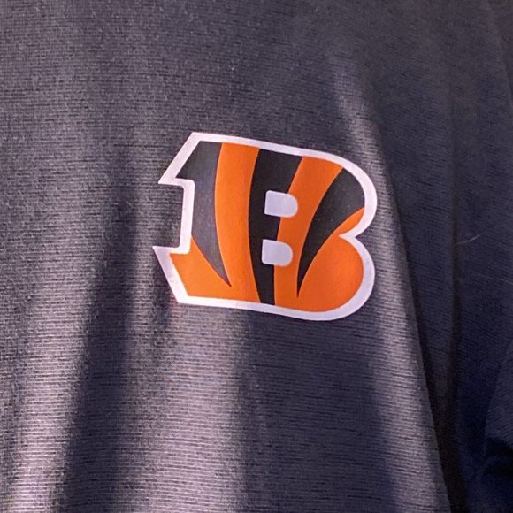Bengals Nike Dri-Fit Touch gray shirt. - Picture 2 of 9